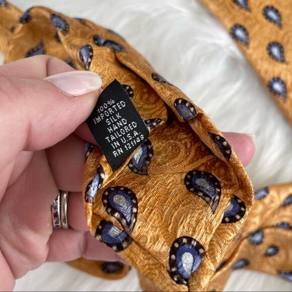 IKE Behar | Gold & Blue Paisley Print 100% Silk Tie USA Tailored Professional - Picture 3 of 6
